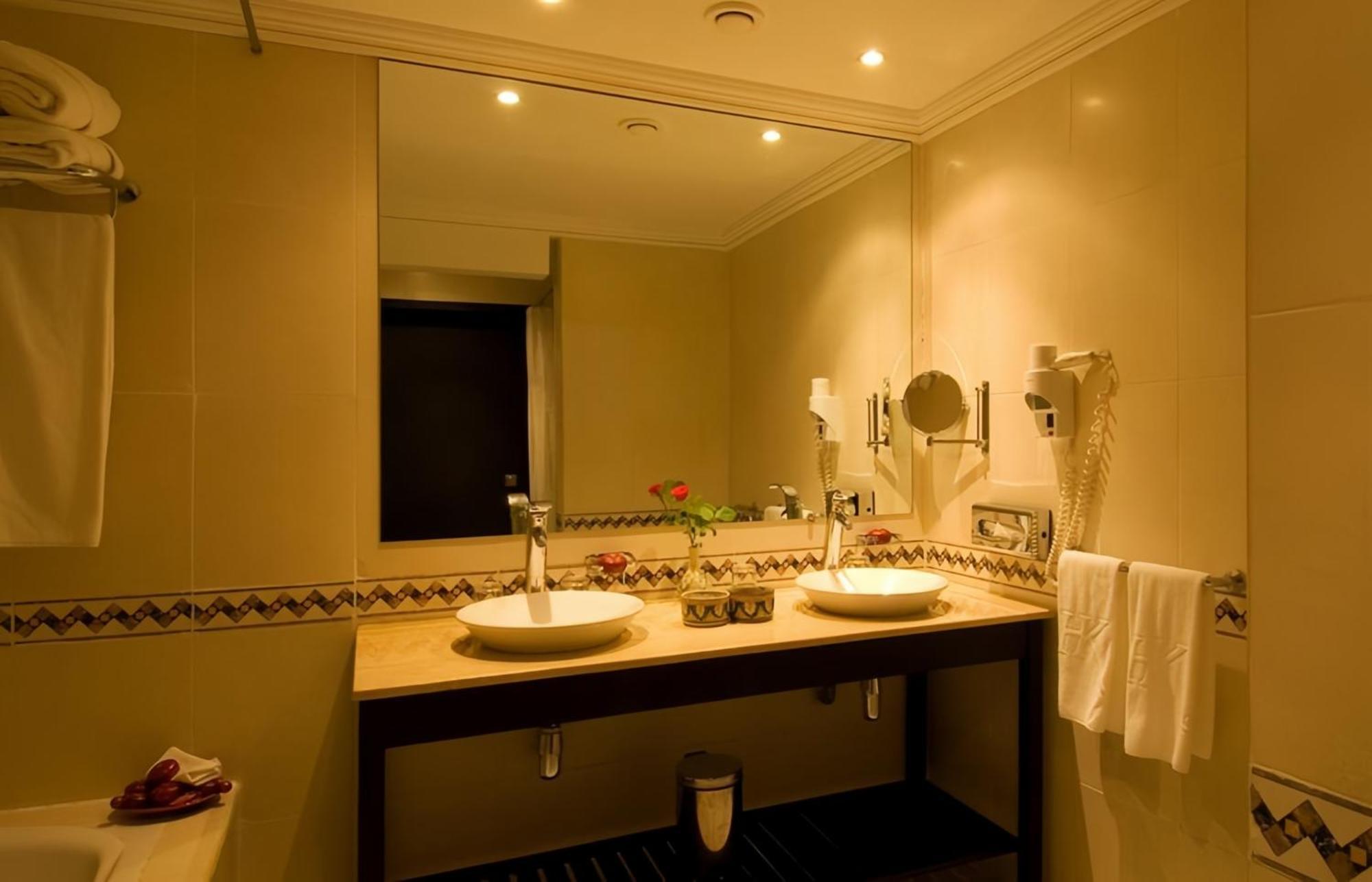 Hotel Le Semiramis Marrakech By Bravia Hotels Marakeş Dış mekan fotoğraf