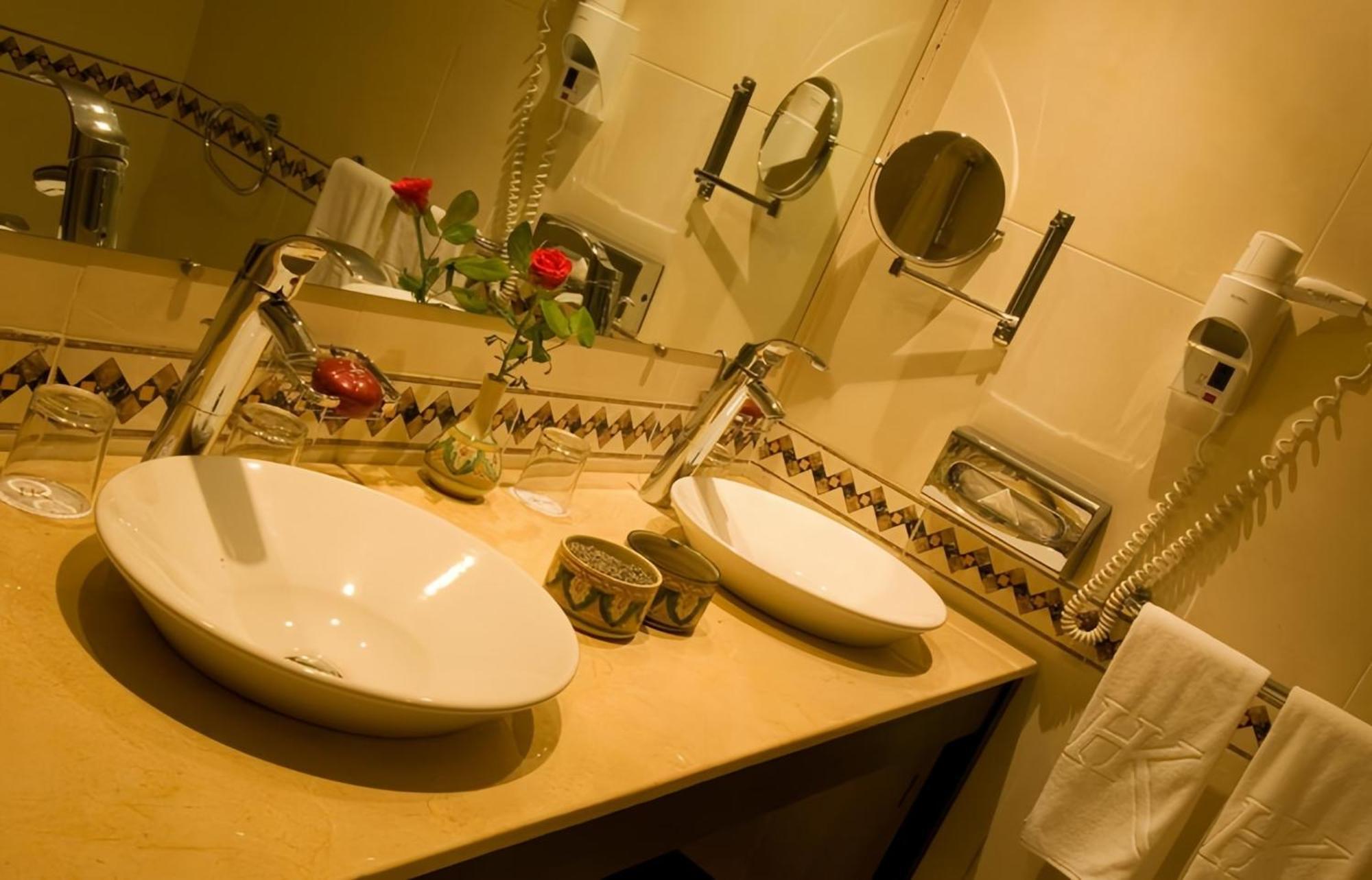 Hotel Le Semiramis Marrakech By Bravia Hotels Marakeş Dış mekan fotoğraf